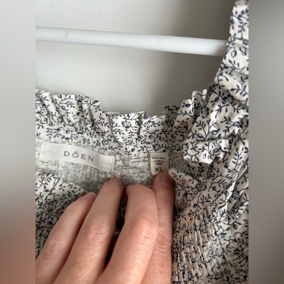 Doen Farley top in Blue Floral short sleeve button down blouse shirt sz XL - Picture 6 of 10